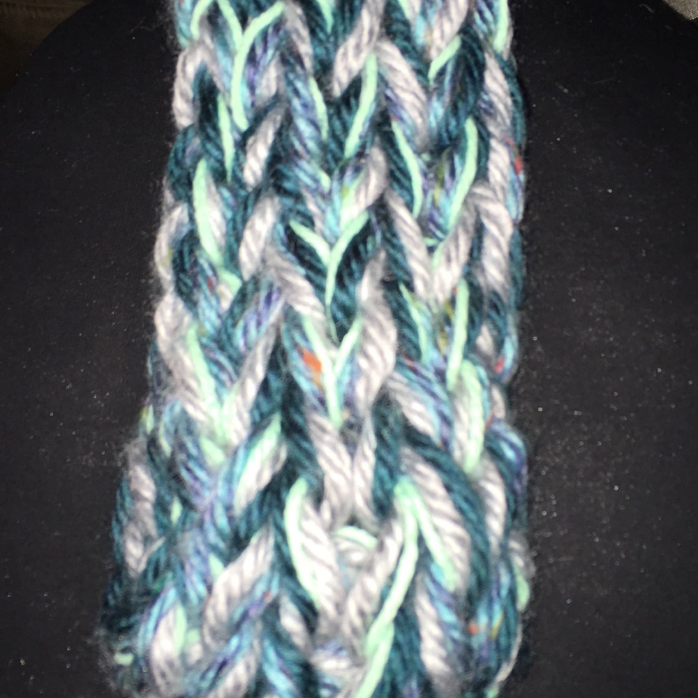 Multi color multi use headband/neckwarmer